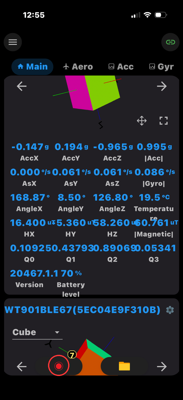 WitMotion Main screen showing live sensor values and the record button